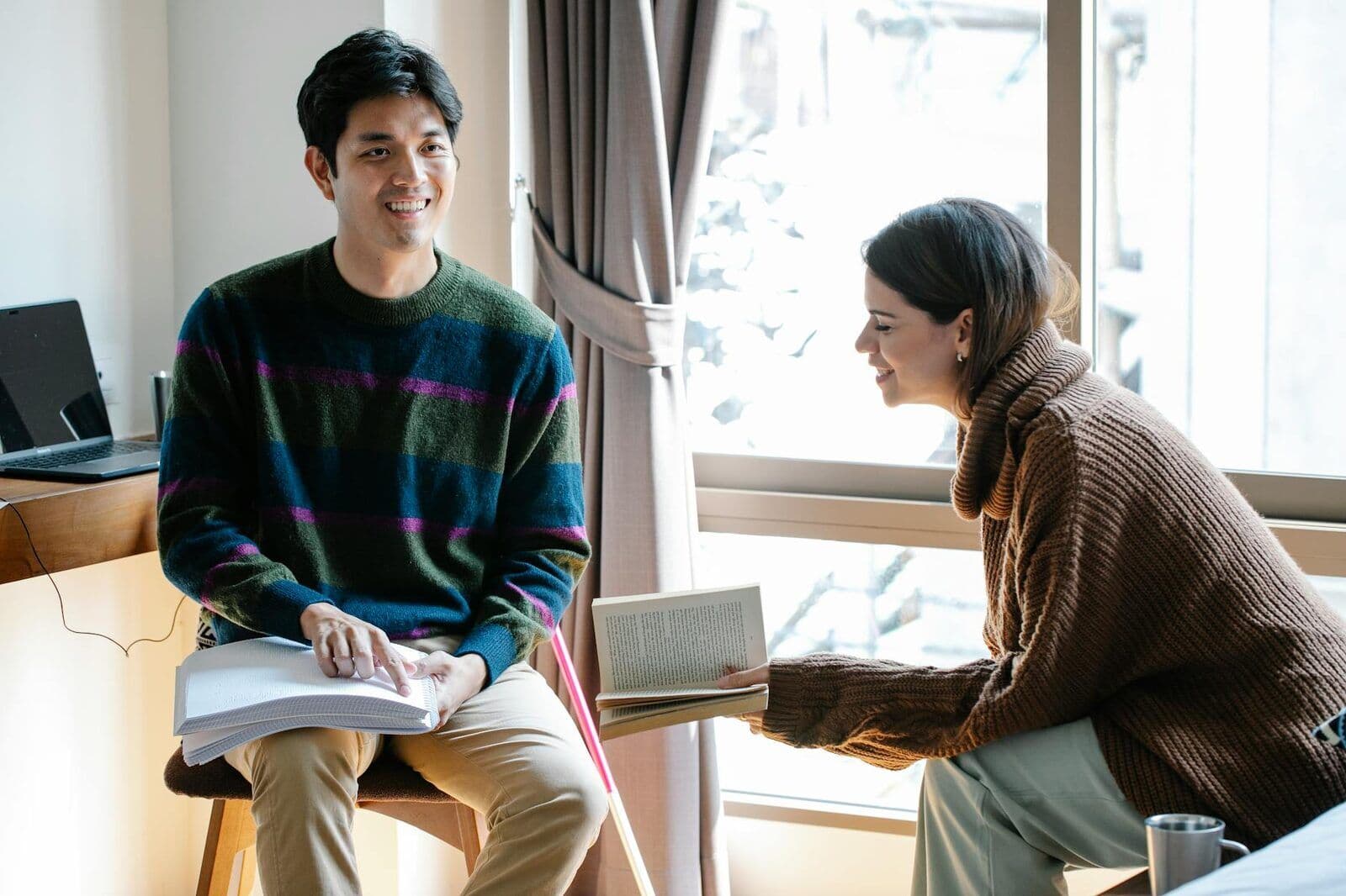 Guide for First-Time Homebuyers: Navigating Contracts, Costs, and Key Steps to Closing with Confidence